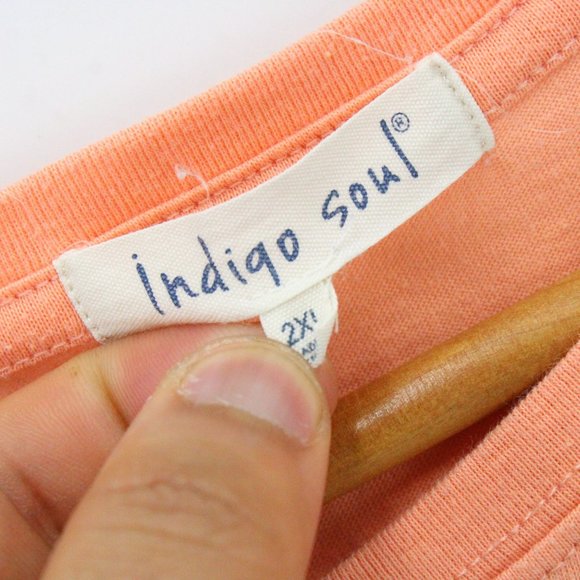 Indigo Soul Shirt Womens Pink Orange Animals Graphic Logo Lightweight Size 2XL - Picture 5 of 8